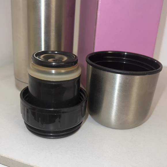 SANRIO Hello Kitty Stainless Steel Tumbler 17oz Collectible Thermos - Picture 6 of 13